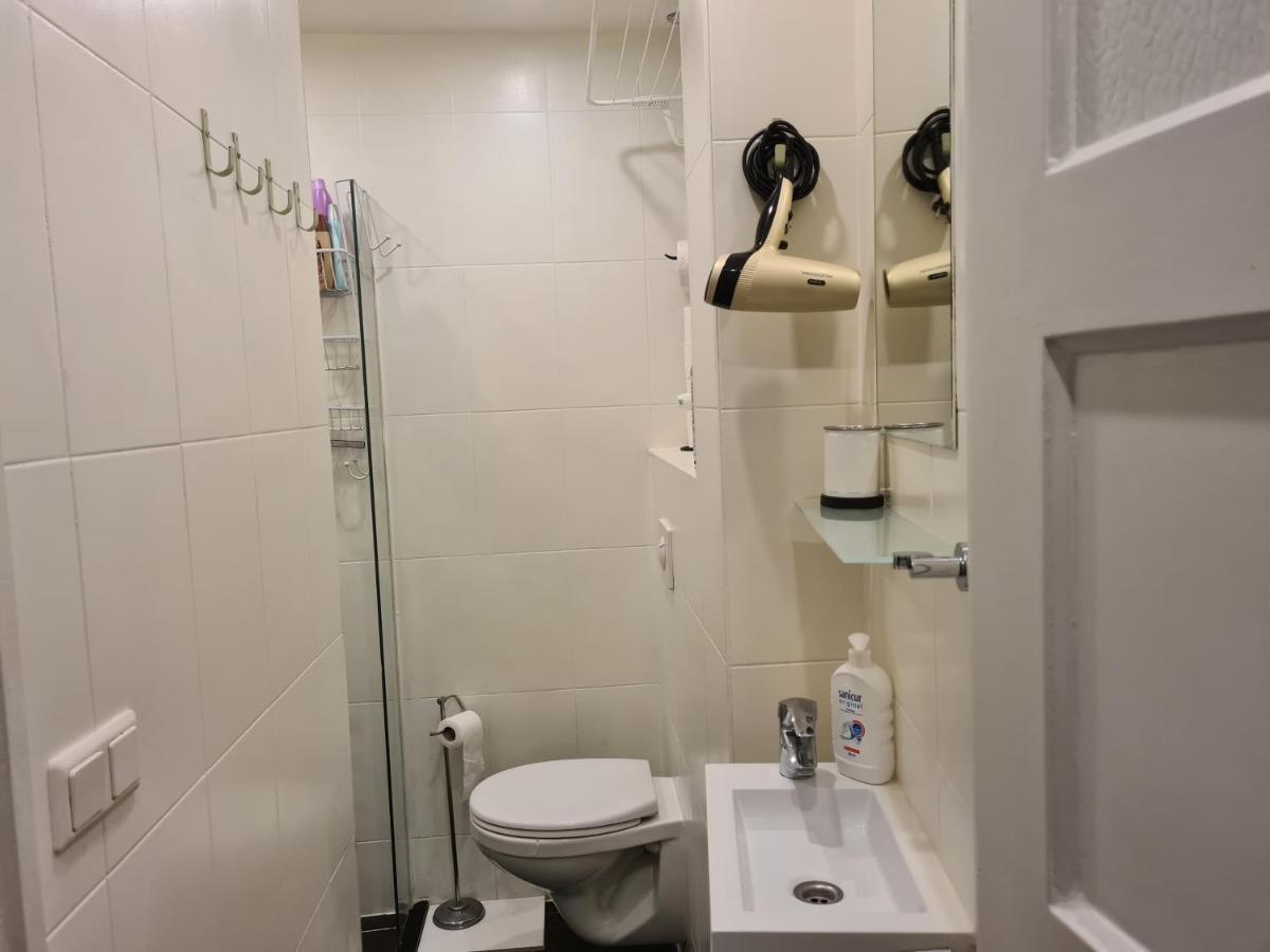 1 Bedroom 15 Min By Tram To Amsterdam Centre! Exterior foto