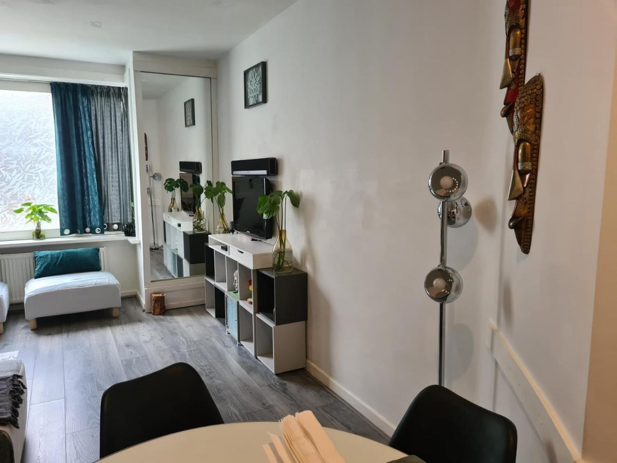 1 Bedroom 15 Min By Tram To Amsterdam Centre! Exterior foto